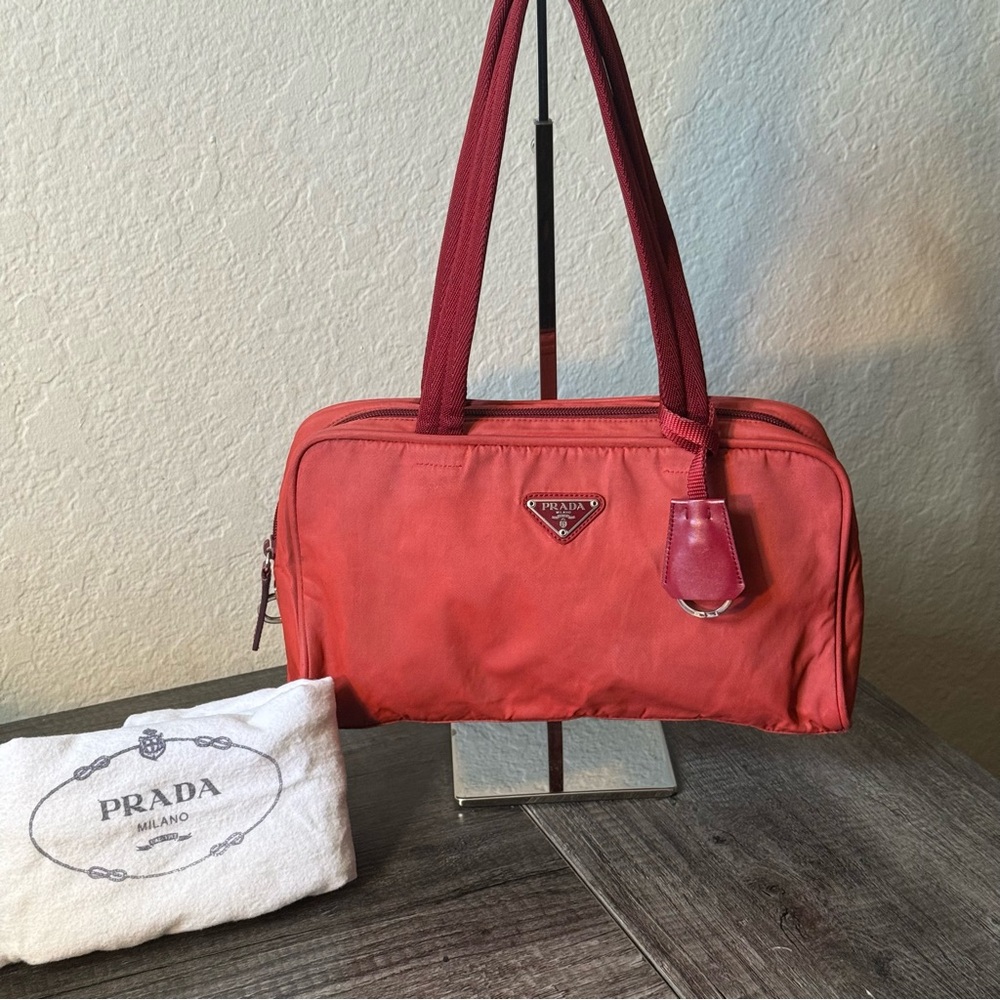 🔥PRADA VINTAGE TESSUTO  RED/ CORAL COLOR NYLON SHOULDER BAG 🔥
